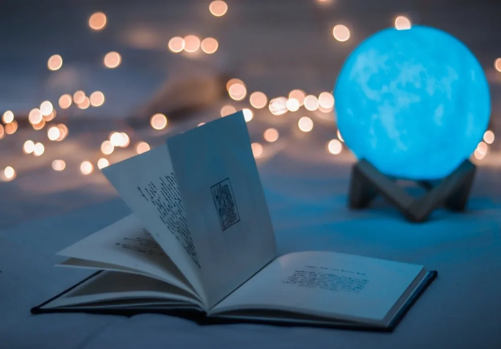 Storytelling Meets “Why Ask Why?”